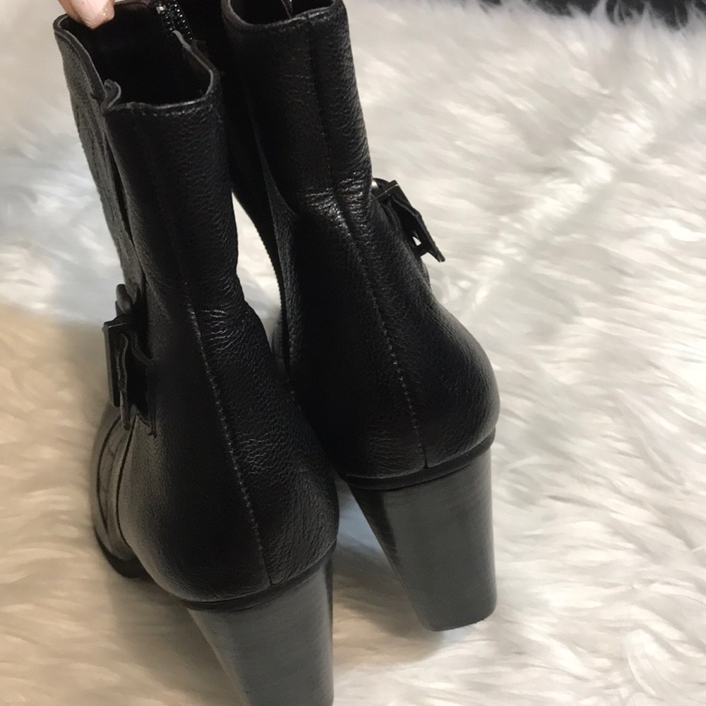 NWT Black leather ankle booties heel - Picture 5 of 7
